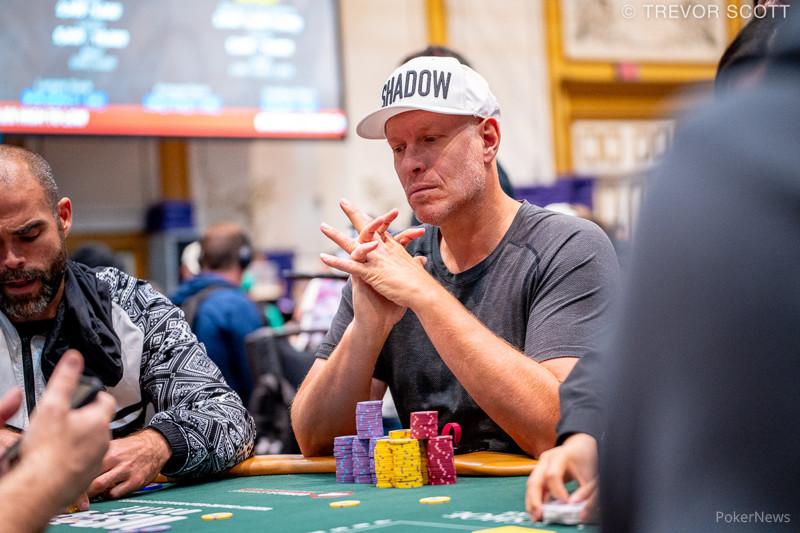 Solheim Leads Tight Field as Mueller Fights On in $1,500 H.O.R.S.E.