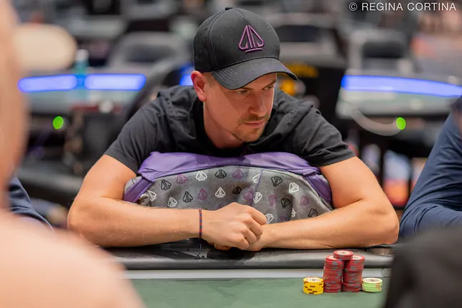 Viktor Blom Leads Final Table in $10K Limit Hold’em Championship
