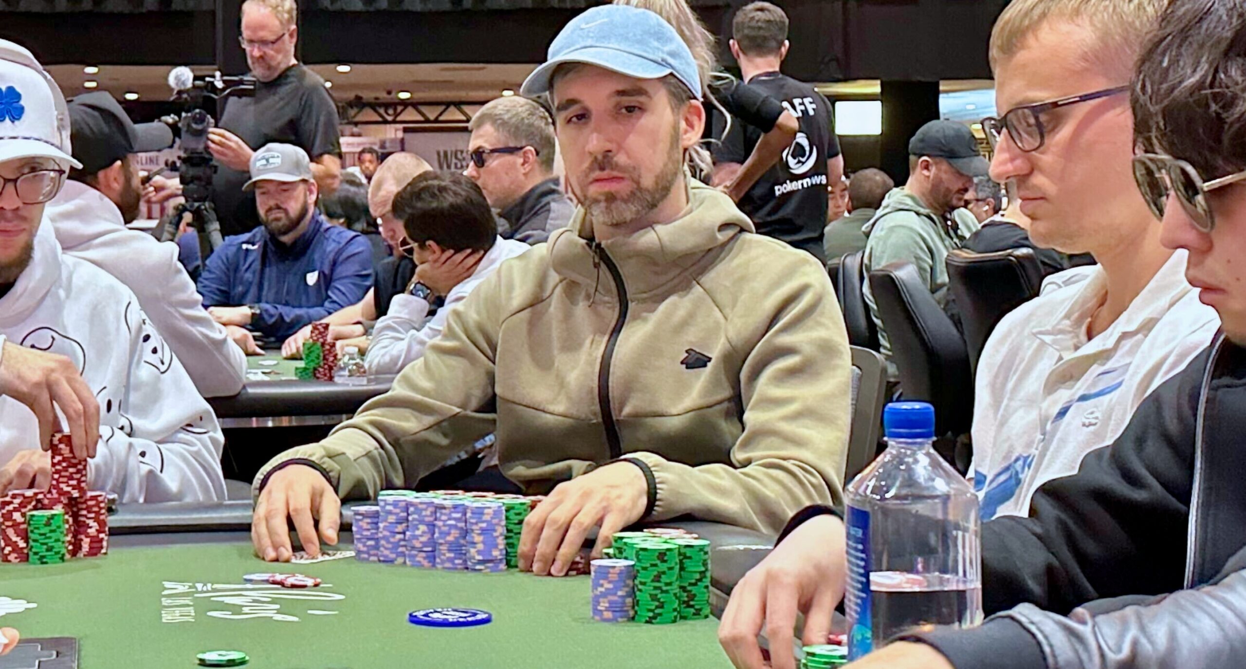Sebastian Schulze Takes the Lead with 202 Players Remaining in WSOP Main Event